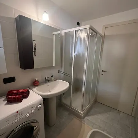 Adamello Apartamento *