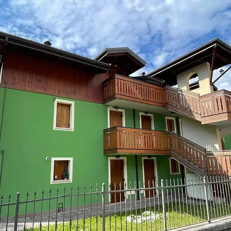 Adamello Apartment Vione